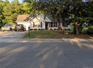 1240 Log Cabin Rd, Charlotte, NC 28213