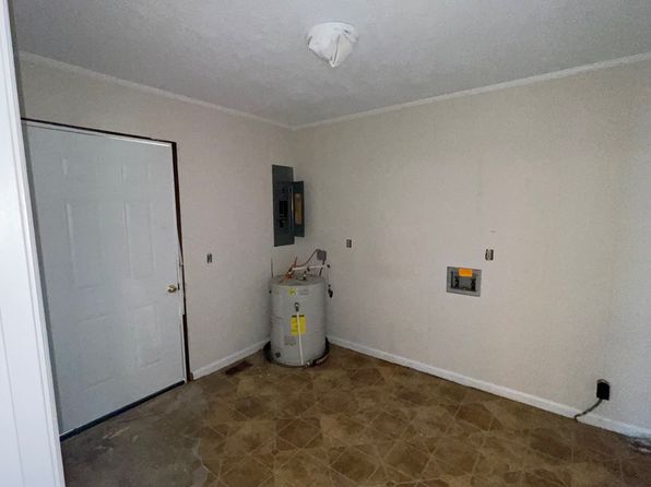 1137 Eastman Hwy, Hawkinsville, GA 31036