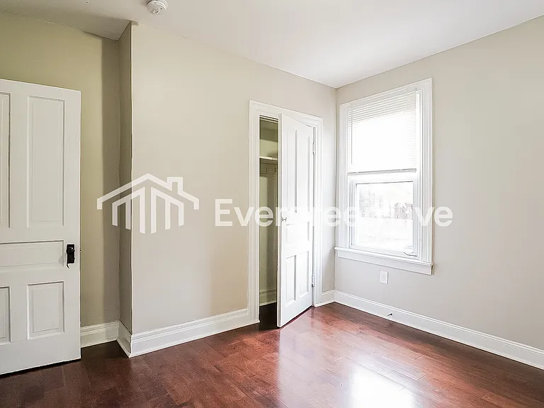 2110 Monongahela Ave — Photo 14