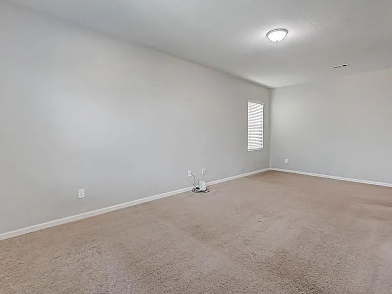 10133 Pappas Dr — Photo 4