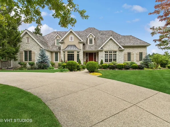 437 Farrington Dr, Lincolnshire, IL 60069