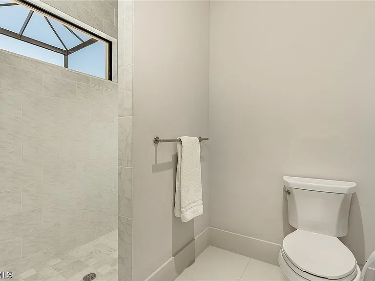 11695 Royal Tee Cir — Photo 19
