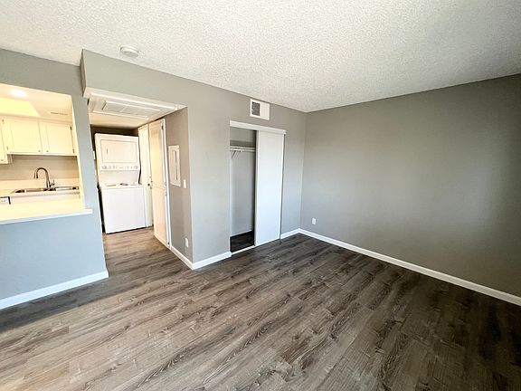 5th image of 6420 Casada Way #31