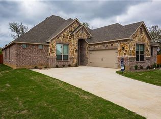 6440 Azur Meadows Dr, Joshua, TX 76058