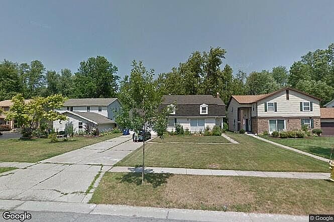 1st image of 52 Brittany Dr