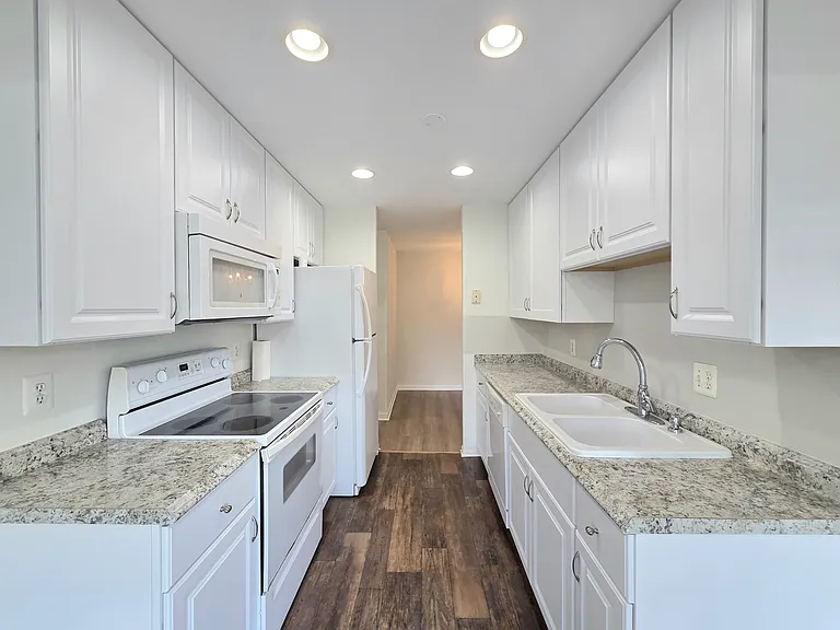 9569 Coggs Bill Dr #201 — Photo 12