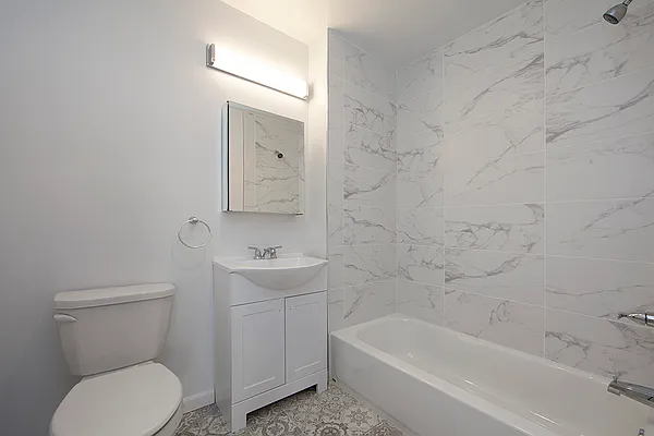 Rented by R New York | media 1