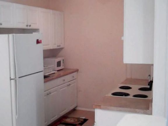 3rd image of 2420 Queen St S