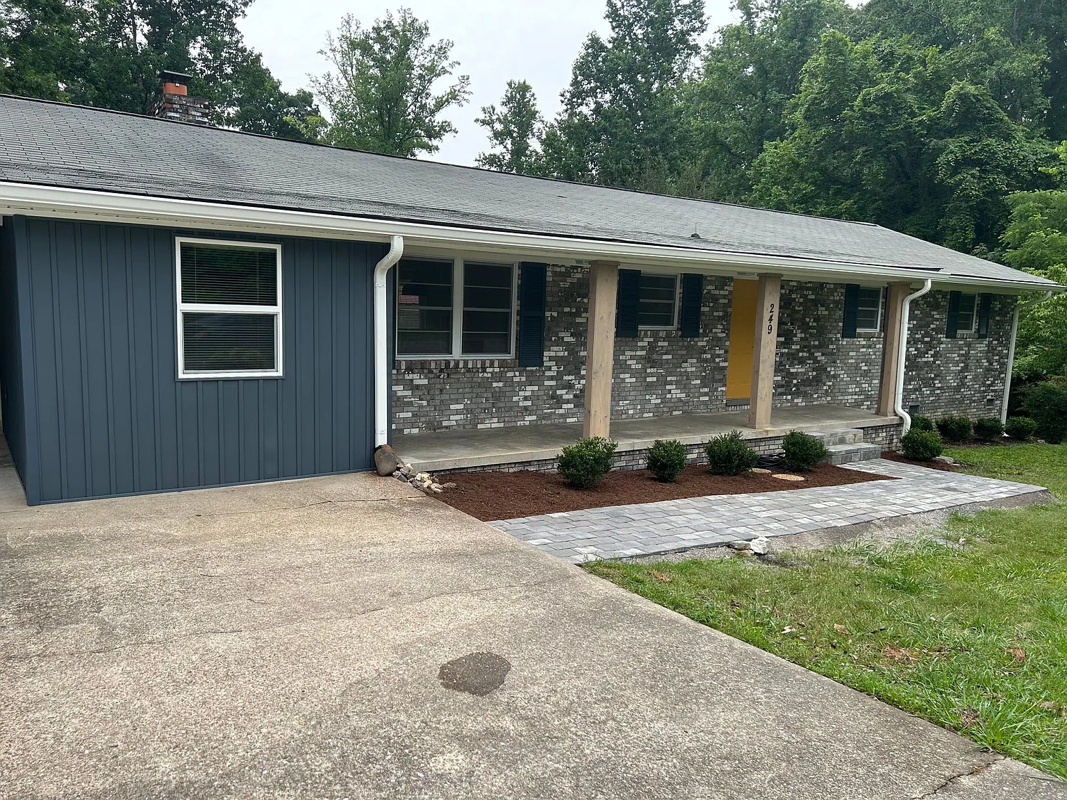 249 Early Dr — Photo 1