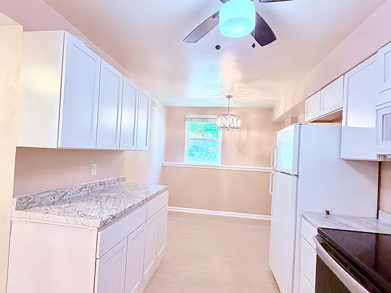 20313 Beaconfield Ter #B2 — Photo 19