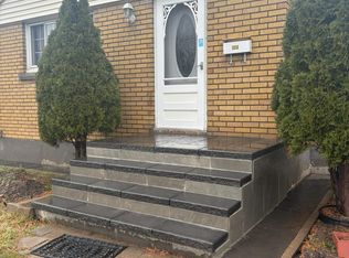 3616 Dorchester Rd, Niagara Falls, ON L2J3A5