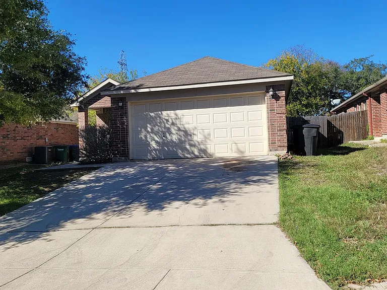 6503 Ithaca Frst — Photo 1