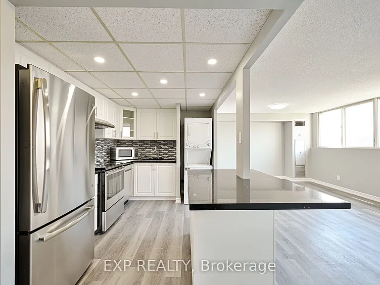 3695 Kaneff Cres #1404 — Photo 6