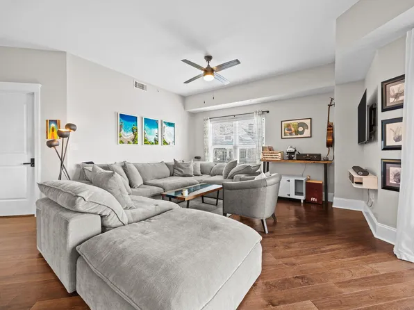 222 Glenwood Ave #205, Raleigh, NC 27603