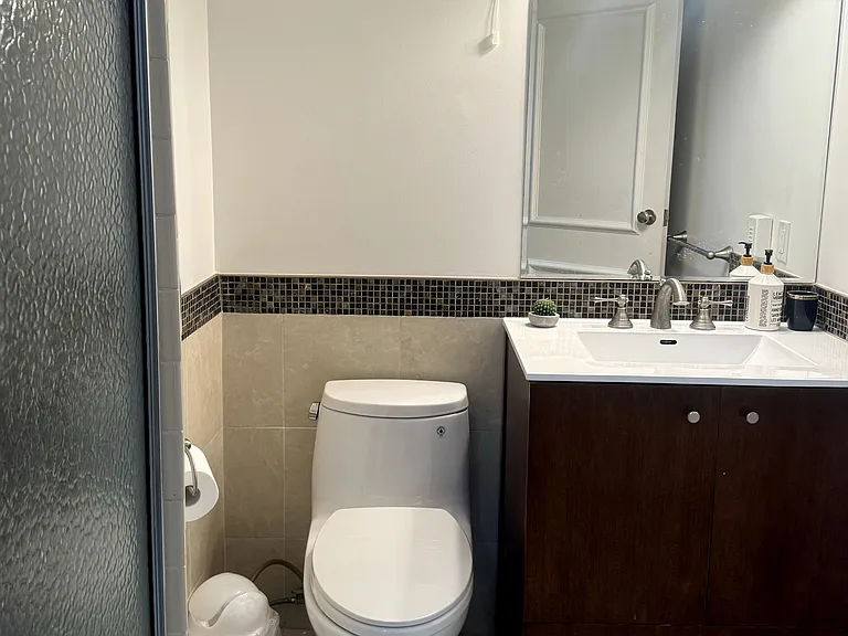 31 Whitelock Cres #BASEMENT — Photo 16
