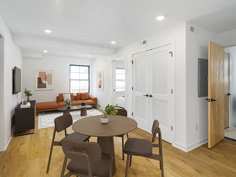 640 Moore St #204 — Photo 3