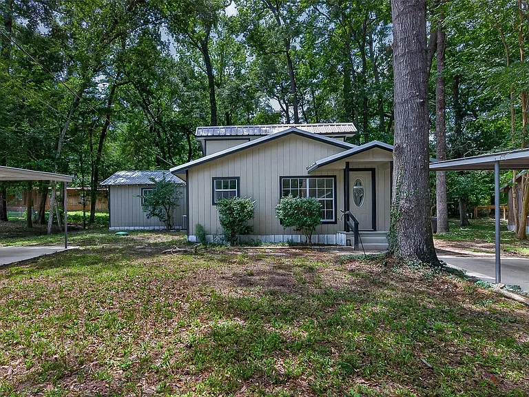 5693 Cessna Dr — Photo 1