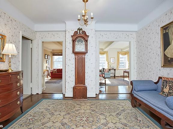 2nd image of 340 E 72nd St APT 10S