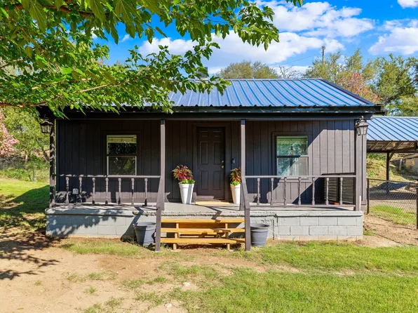 1550 S Stewart St, Azle, TX 76020