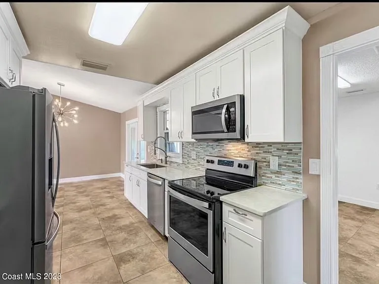 5235 Devon St — Photo 21