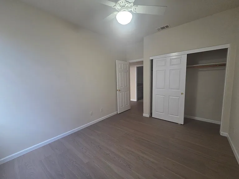 2086 Shenandoah Dr — Photo 13
