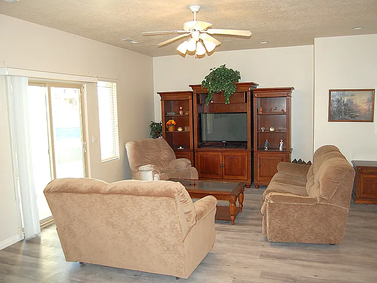 400 Paradise Pkwy #101 — Photo 5