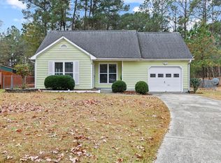 111 Honey Tree Ct, Midway Park, NC 28544
