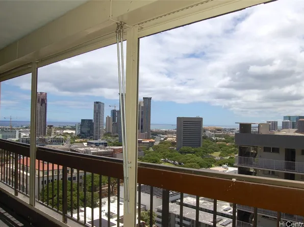 775 Kinalau Pl APT 1704, Honolulu, HI 96813