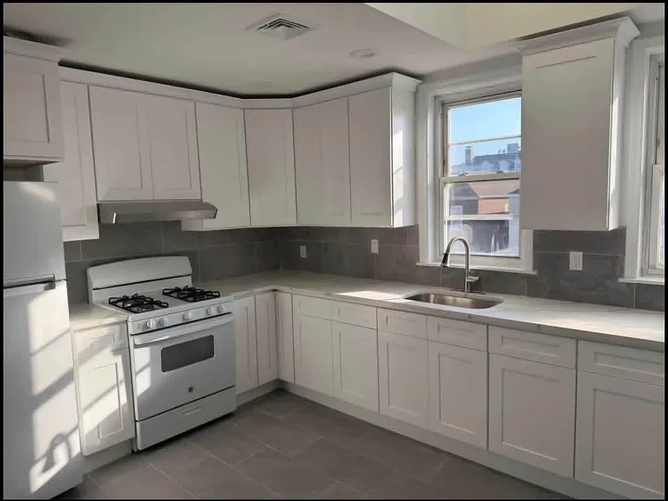 412 Morningside Ave #2