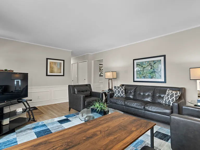 12401 Lyford Dr — Photo 13