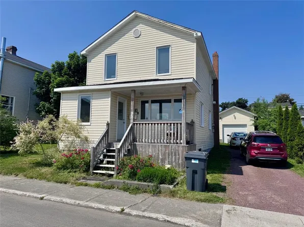 122 Lincoln Road, Grand Falls-Windsor, NL A2A1N5