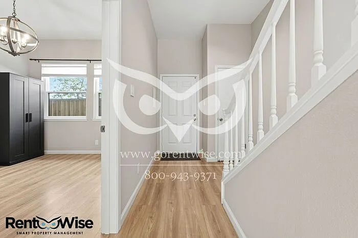 656 Cedar St #E — Photo 7