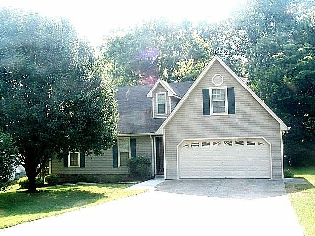 2nd image of 831 Briargrove Dr