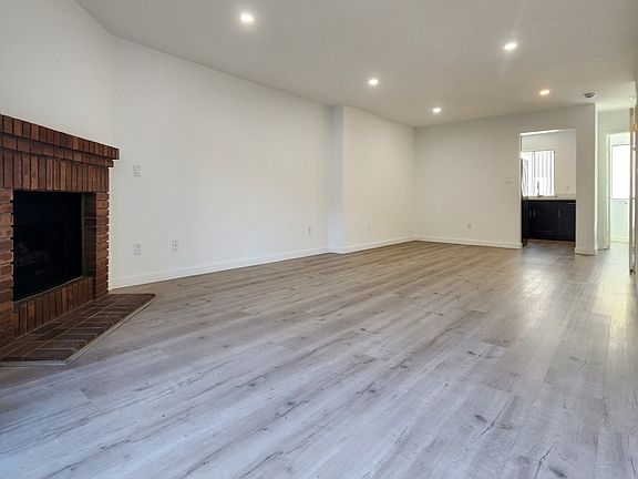 3rd image of 1535 Granville Ave APT 104
