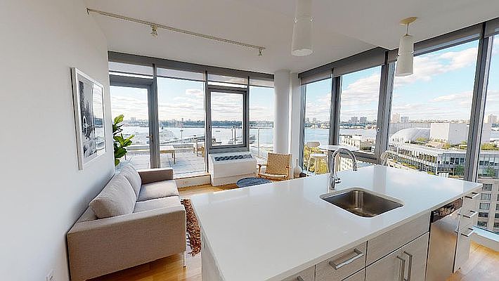 1st image of 550 W 54th St APT 2033