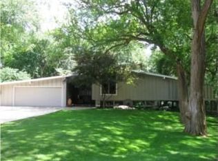 7741 Fairway St, Prairie Village, KS 66208