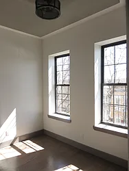 Rented by Rennit Inc.
