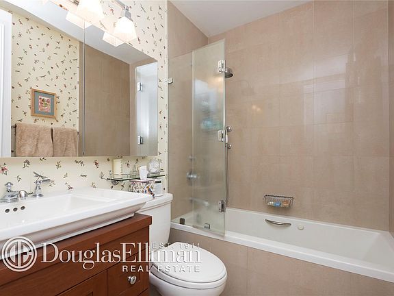 5th image of 21 S End Ave APT 531
