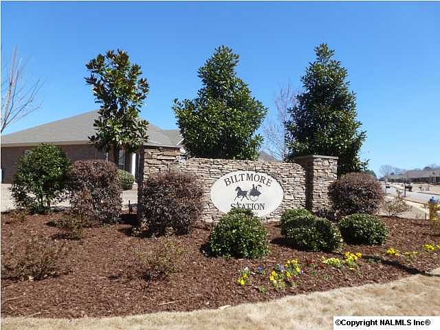 1st image of 131 Bilton Dr