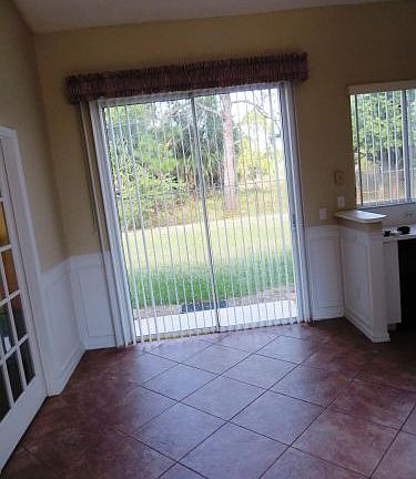5th image of 4343 SW Taluga St