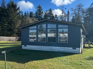 80 Salmon St, Clallam Bay, WA 98326