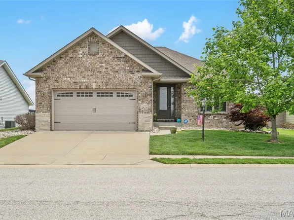 7466 Clarence Ct, Glen Carbon, IL 62034