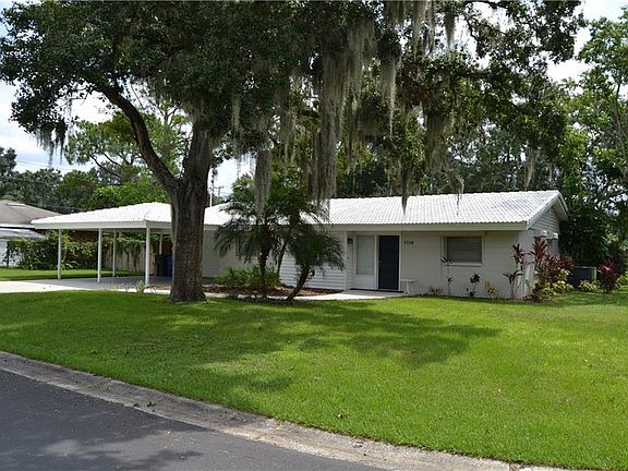 3rd image of 1704 John Arthur Way