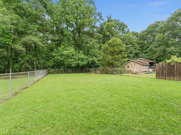 29511 Burns Ln — Photo 16