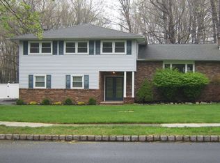 40 Ridge Rd, Succasunna, NJ 07876