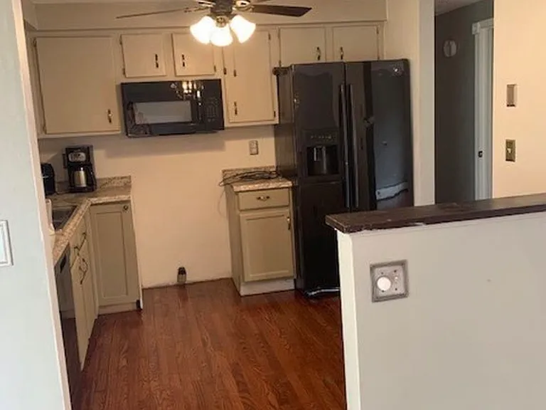 313 Horseshoe Ln — Photo 5