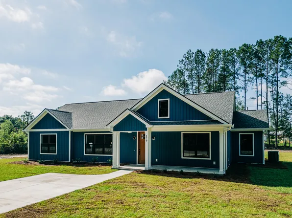 129 Estates Dr, Walterboro, SC 29488
