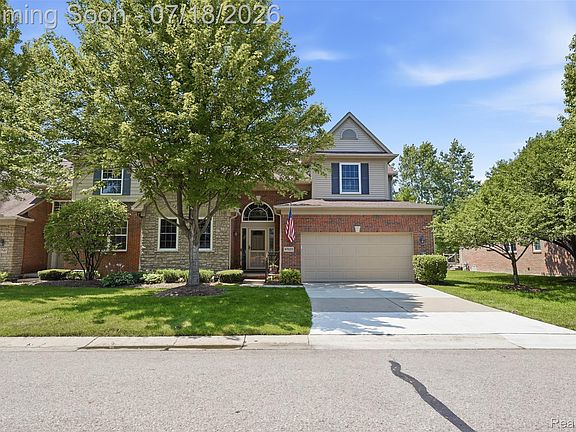 2nd image of 47603 Scenic Circle Dr S