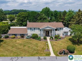 2837 Hillcrest Dr E, Coplay, PA 18037