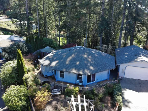 1625 Kristi Loop, Lakeside, OR 97449